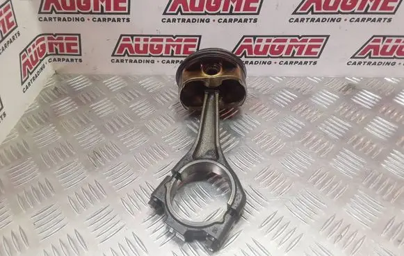 Land Rover Range Rover L322 Piston with connecting rod