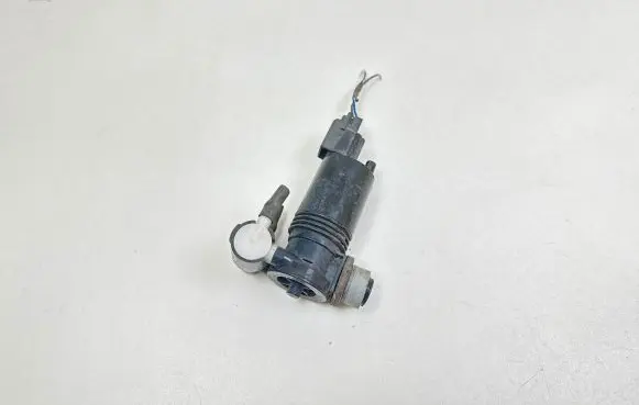 Ford Fiesta Windscreen/windshield washer pump 3A6117K624AA