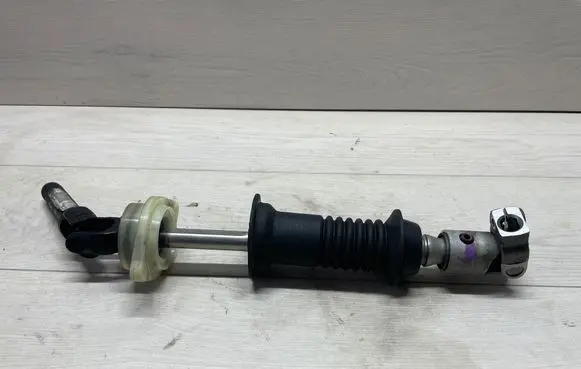 Mercedes-Benz R W251 Steering column universal joint A2514600096