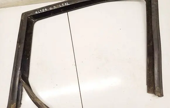 Seat Altea Rubber seal rear door 5P0839432