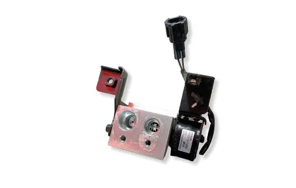 Nissan Leaf II (ZE1) Air conditioning (A/C) expansion valve 4433101360
