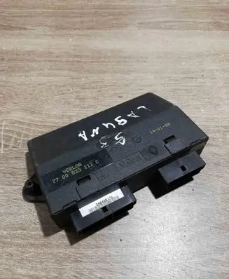 Renault Laguna I Comfort/convenience module 7700823112C 1621682Z1