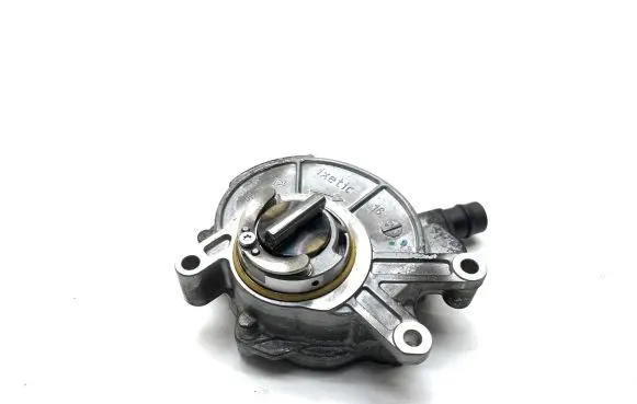 BMW 5 G30 G31 Vacuum pump 21021866 155286300