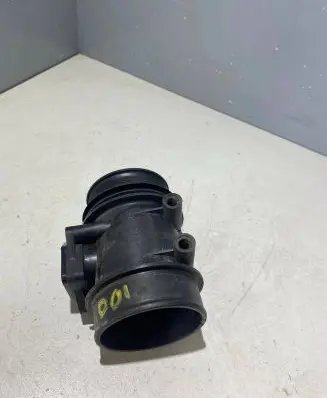 Volvo V70 Mass air flow meter 9202199 MB1974080040