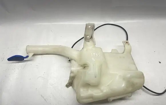 Ford Fusion Windshield washer fluid reservoir/tank DS7317B613BA