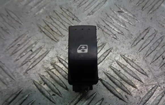 Renault Vel Satis Quarter vent window switch 28082