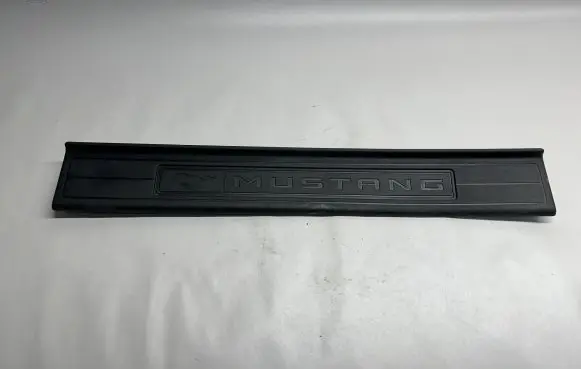 Ford Mustang VI Front sill trim cover FR3B6313222AEW