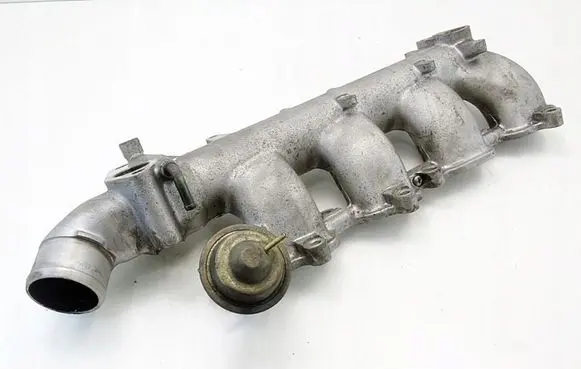 Nissan Primera Intake manifold 140015M300