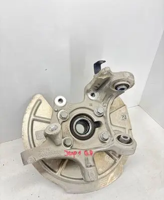 Jeep Grand Cherokee WL Rear wheel hub 68401941AB