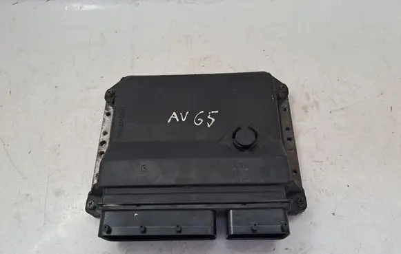Toyota Avensis T270 Engine control unit/module MB2759001921 8966105D22