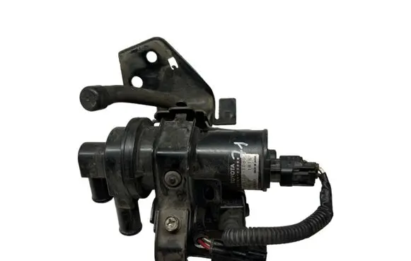 Lexus GS 300 350 430 450H Electric auxiliary coolant/water pump 0641001080