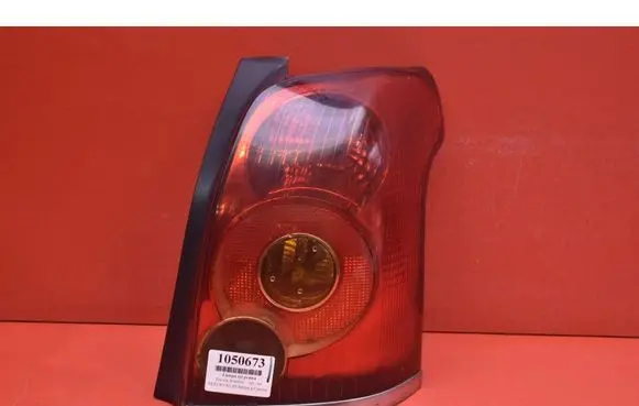 Toyota Avensis Verso Rear/tail lights 0550