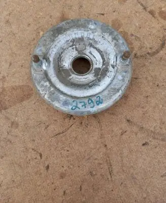 Volkswagen PASSAT B5 Coil spring mount 