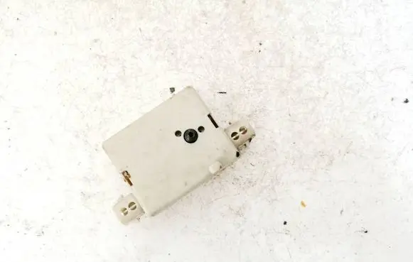 BMW 5 GT F07 Antenna control unit 911826206 28213319