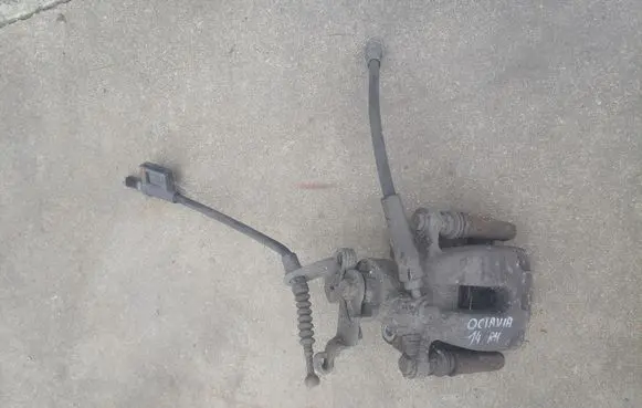 Skoda Octavia Mk3 (5E) Rear brake caliper