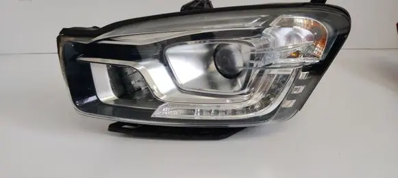 SsangYong Korando Headlight/headlamp 8310534510
