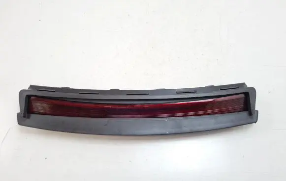 Tesla Model 3 Third/center stoplight 107740500F