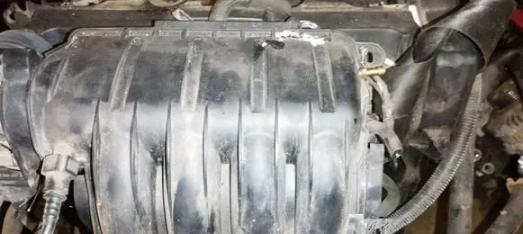 Citroen C4 I Intake manifold 9635885080