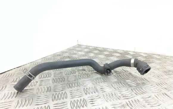 BMW 1 E81 E87 Engine coolant pipe/hose 9133172