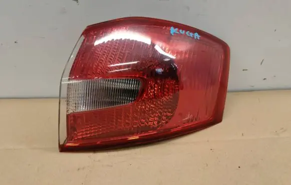 Ford Kuga I Rear/tail lights 8V4113404A