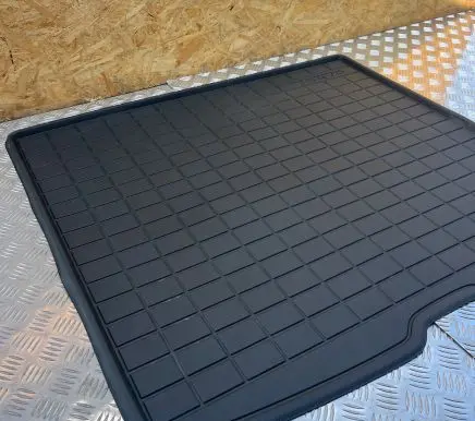 Volvo XC40 Rubber trunk/boot mat liner 32332512
