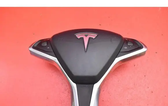 Tesla Model S Steering wheel airbag 1036779-01-B