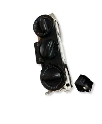 Volkswagen Polo Climate control unit 23312