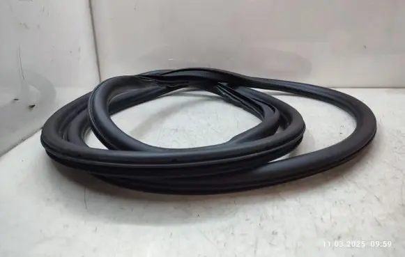 Front door rubber seal