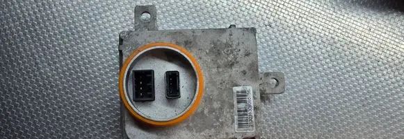 Audi A4 S4 B8 8K Voltage converter/converter module 8K0941597B