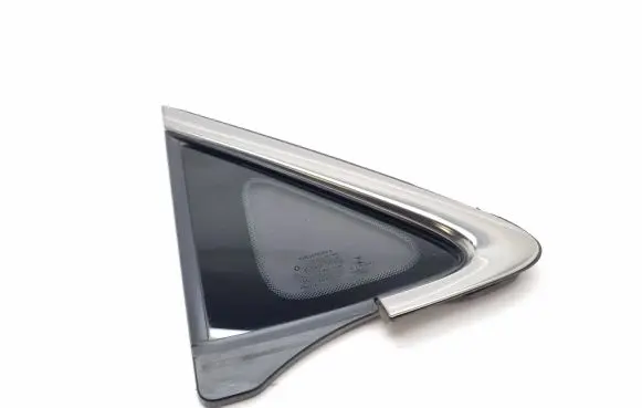 Chrysler Pacifica Front triangle window/glass 68227746AC 43R001229