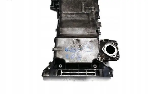 Mercedes-Benz C W205 Oil sump A2640140000