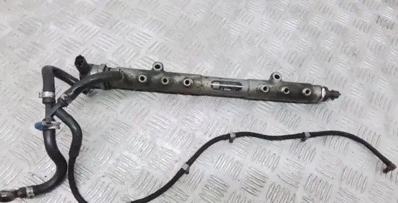 Volvo V70 Fuel main line pipe 30777554 30777576