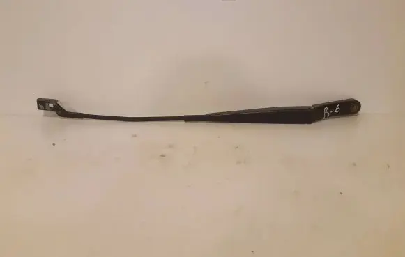 Volkswagen PASSAT B6 Front wiper blade arm 3C1955410B