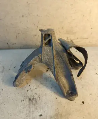 Audi A6 C7 Engine mounting bracket 8K0199308