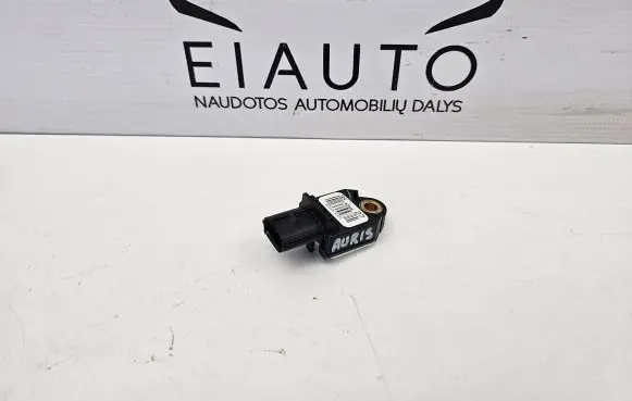 Toyota Auris 150 Airbag deployment crash/impact sensor 8983102060 0268678451