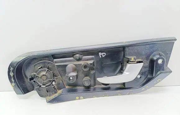 Volvo XC70 Front door interior handle 9203064