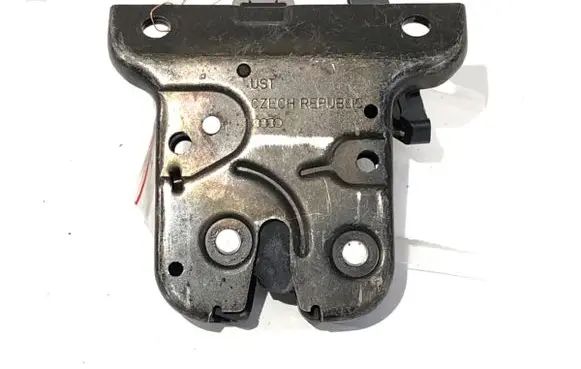 Audi A3 S3 8P Tailgate exterior lock 