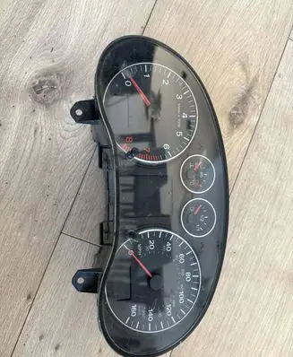 Audi A3 S3 A3 Sportback 8P Speedometer (instrument cluster) 8P0920950T