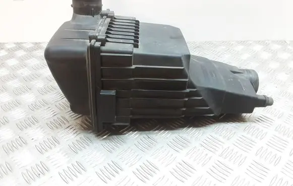 Peugeot 206 Air filter box 9634107180