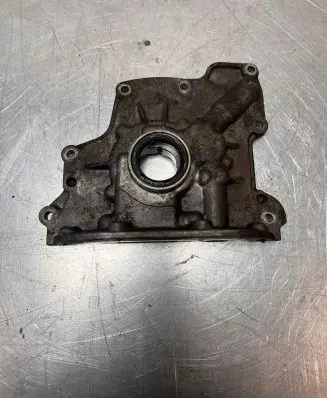 Volkswagen Golf IV Oil pump 036115105b