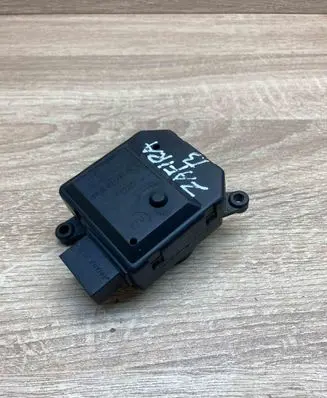 Opel Zafira A Air flap motor/actuator 309368000B B04439012637