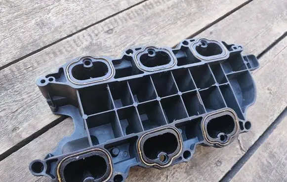 Chrysler Town & Country V Intake manifold 04593930AC
