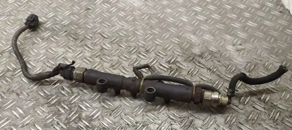 Toyota Avensis T250 Fuel main line pipe 8945860010