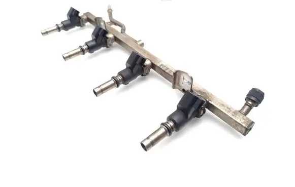 Opel Zafira B Fuel injectors set 55559375