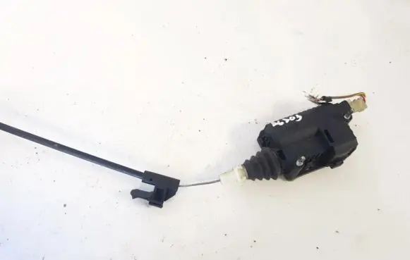 Opel Corsa D Central locking motor 13208157