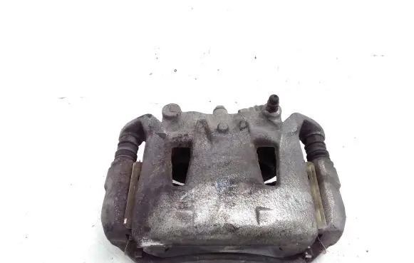 Nissan Leaf I (ZE0) Front brake caliper
