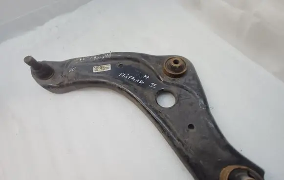 Nissan Qashqai Front lower control arm/wishbone
