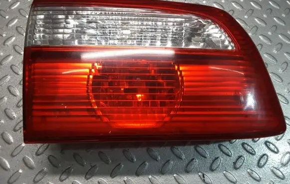 Mazda 626 Tailgate rear/tail lights P0662