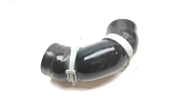 Audi Q3 8U Engine coolant pipe/hose 04L131525