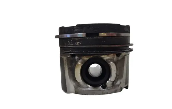 Citroen C4 I Piston 
